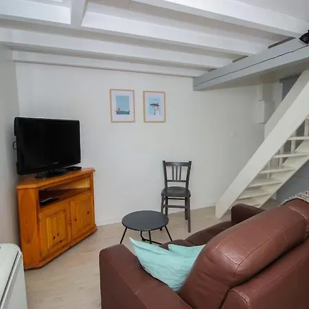 Studio/mezzanine Avec Jardinet Et Climatisation Διαμέρισμα Λα Ροσέλ
